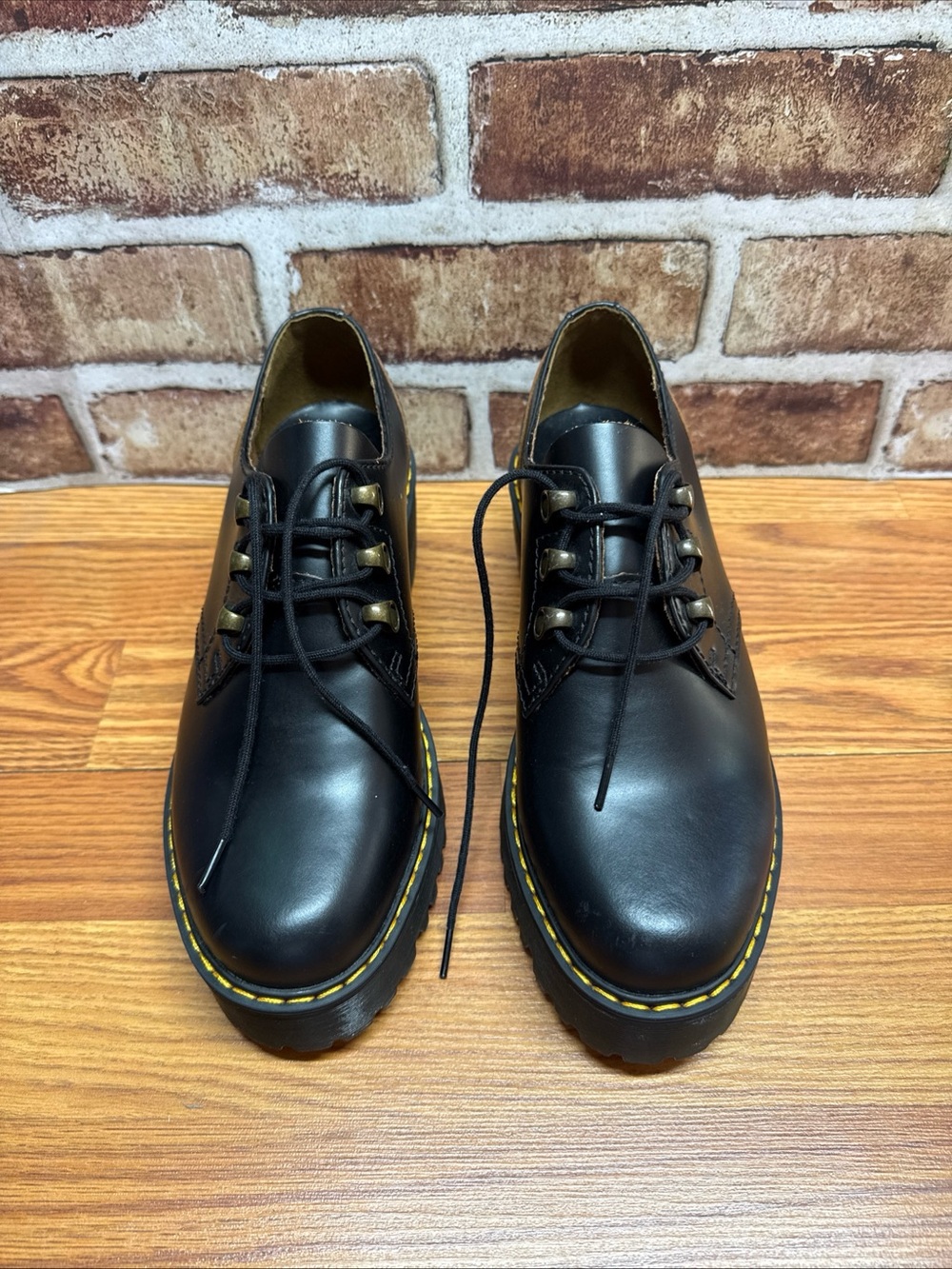 Dr. Martens LEONA LOW Platform Shoes Black Leather Women's Size 8 - Picture 8 of 11